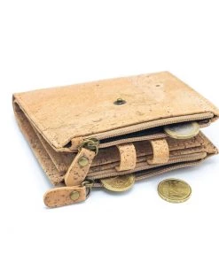 Meninas Bonitas Cork Cork Billfold Wallet With Cut Flap