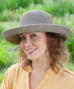 Sunday Afternoons Hats, Bags & Accessories Kauai Hat