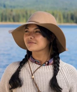 Sunday Afternoons Hats, Bags & Accessories Vivian Hat